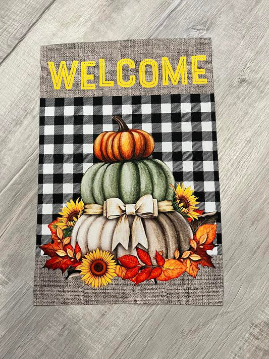 3 Stack Pumpkin Garden Flag