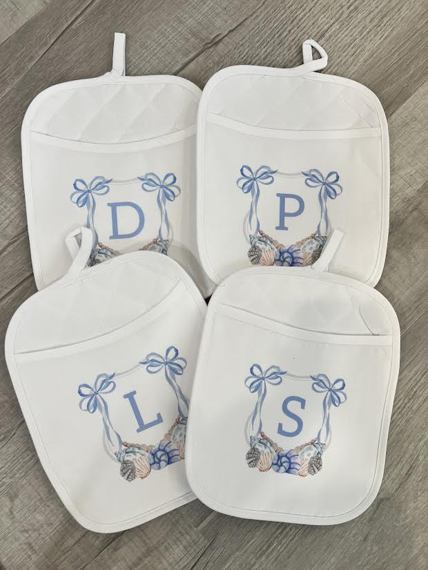 Sea Shell w/initial Pot Holder