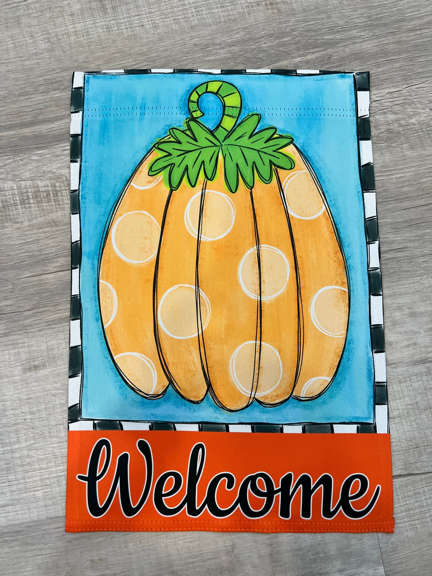 Pumpkin w/black and white Border